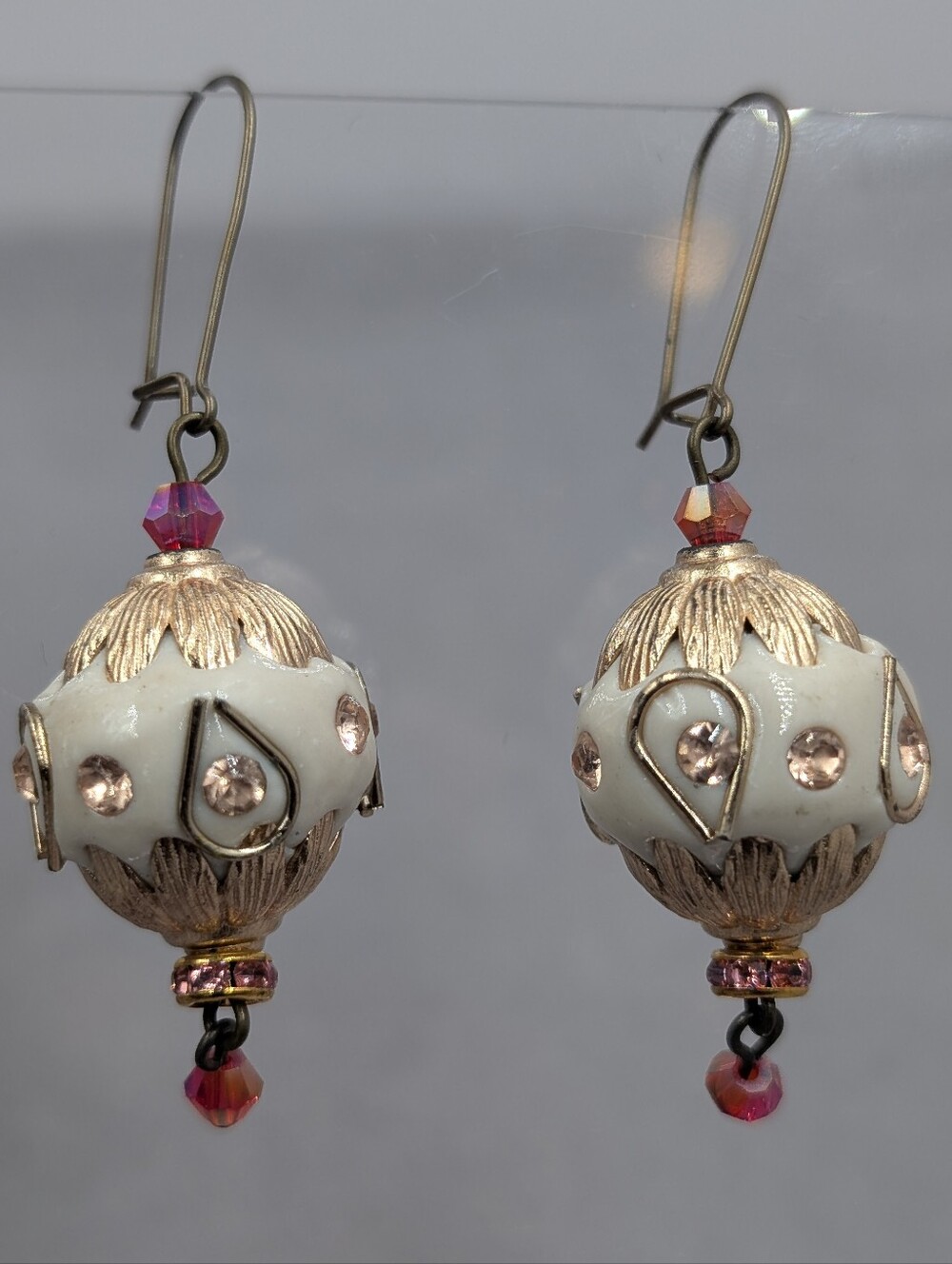 White Enamel Rhinestone Orb Red Crystal Dangle Earrings M342